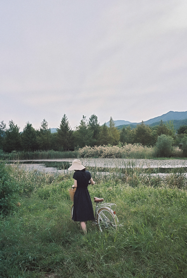 placeholder image-sq